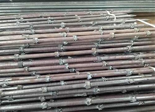 镇巴隧道钢花管